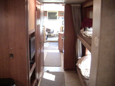 Bunk Ladders Sale on Damon Daybreak Class A Gas Motorhome Bunk Beds For Sale By Owner