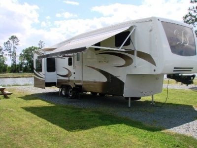 Travel Trailers O Feet Of Less With Slide Travel Trailers O Feet Of Less With Slide